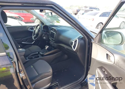 2023 Kia Soul Lx z USA, uszkodzony, nr VIN KNDJ23AU6P7873951